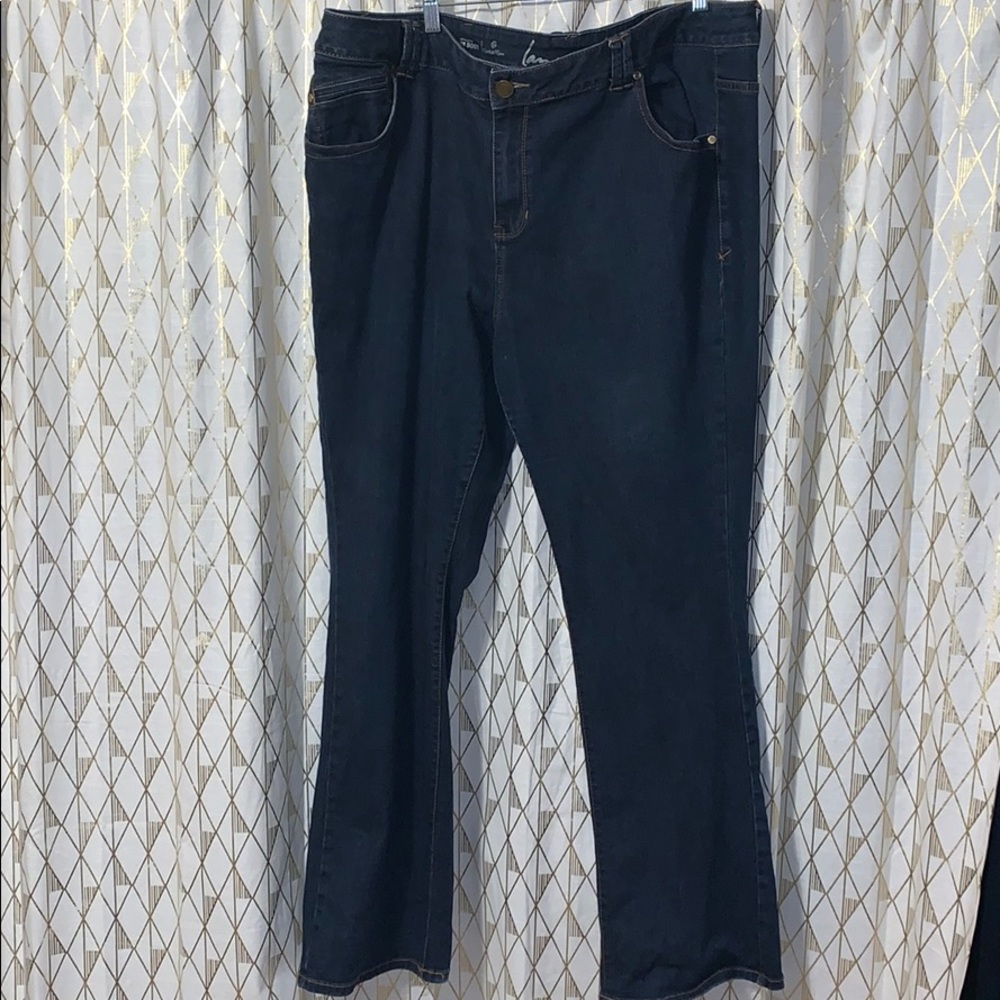 Slim boot jeans